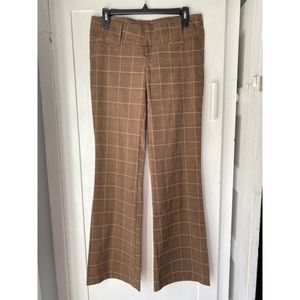 Salt & Pepper: Plaid bell bottom retro pants. Size M